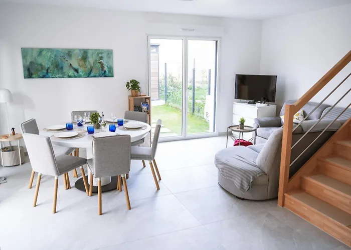 Proche De La Frontiere Et Outlet Shopping Avec Wifi, Jardin, Parking Roppenheim