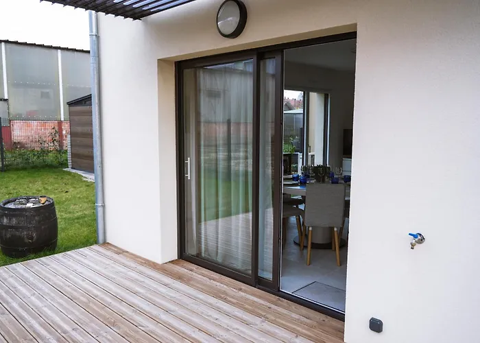 Appartement Proche De La Frontiere Et Outlet Shopping Avec Wifi, Jardin, Parking Roppenheim