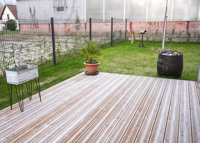 Proche De La Frontiere Et Outlet Shopping Avec Wifi, Jardin, Parking Appartement